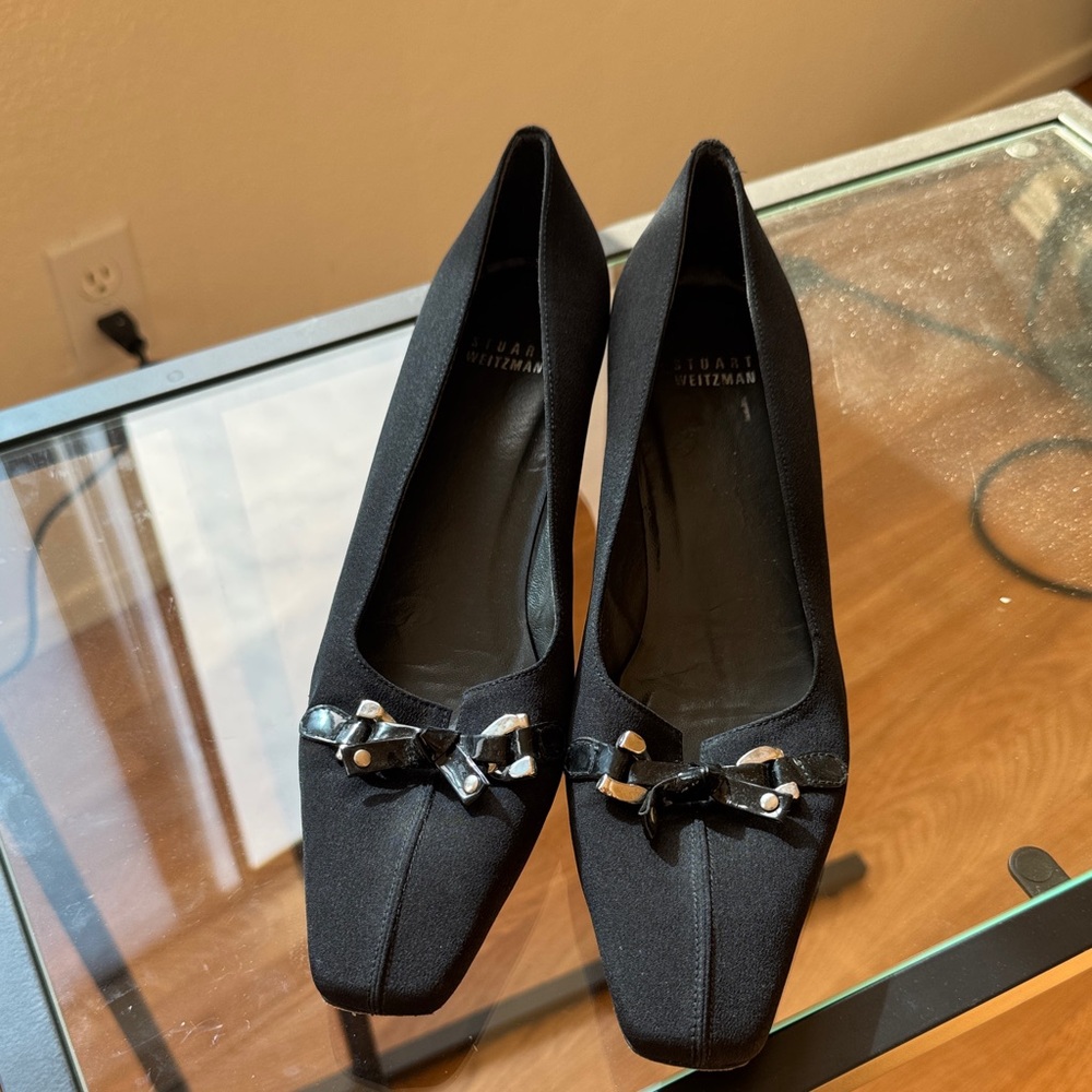 Stuart Weitzman Black Satin Pointed-Toe Pumps with Bow Detail,size 9
